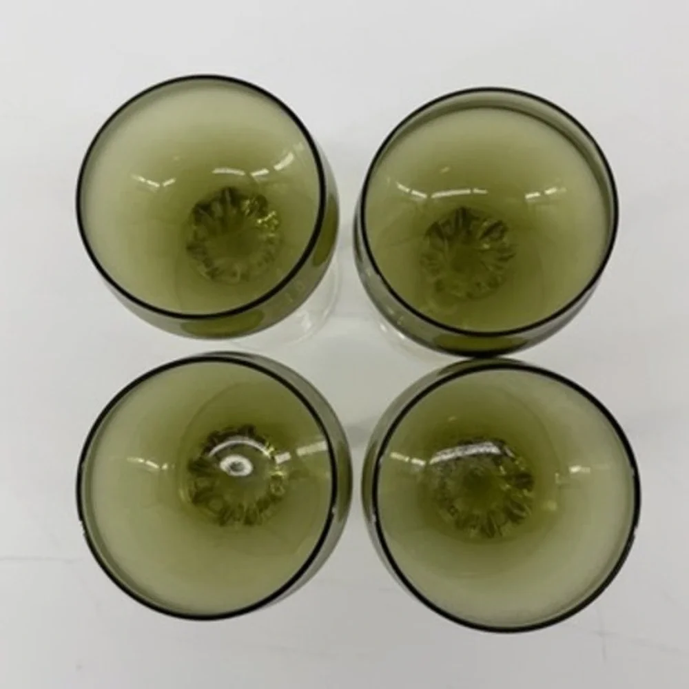 Vintage Olive Green Glass Goblets Twisted Clear Stem Set of 4 MCM Barware‎ 4.5in